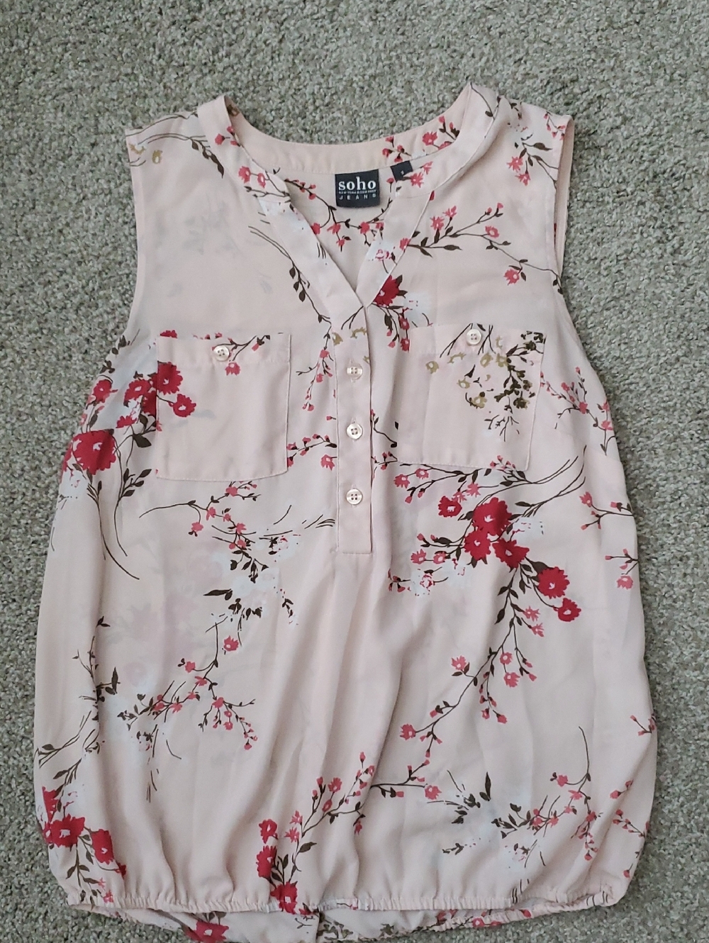 Soho Pink Floral Sleeveless Top with Red Blossoms Size Small